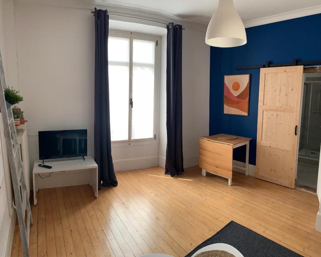 La Maison D'Emilie - Appartements Chaumes-en-Brie Экстерьер фото